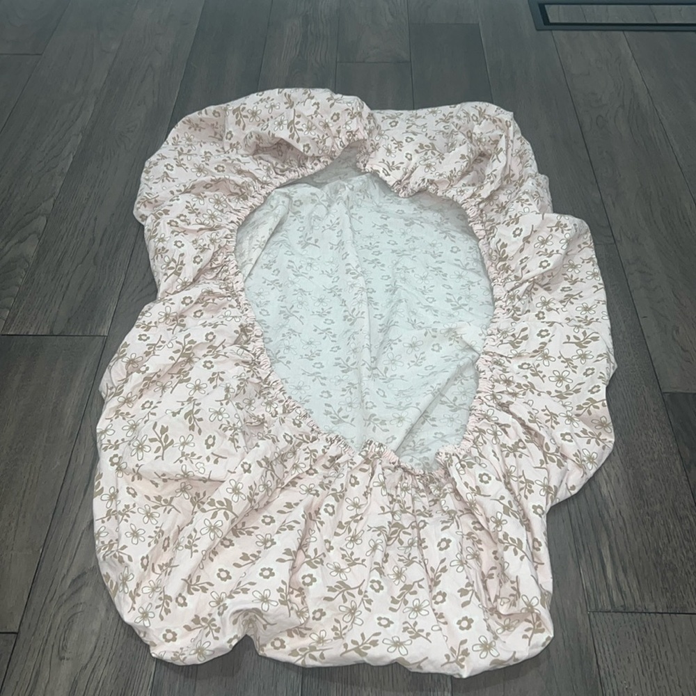 Cocalo baby fitted mattress floral sheet